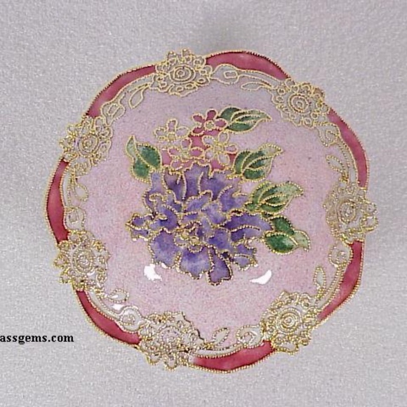 FINAL SALE PRICE NYCO International Cloisonne Lace Vanity Box in Pink - Picture 2 of 3
